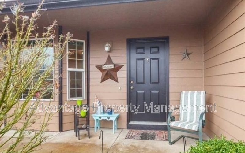 3122 30th SE – photo 3