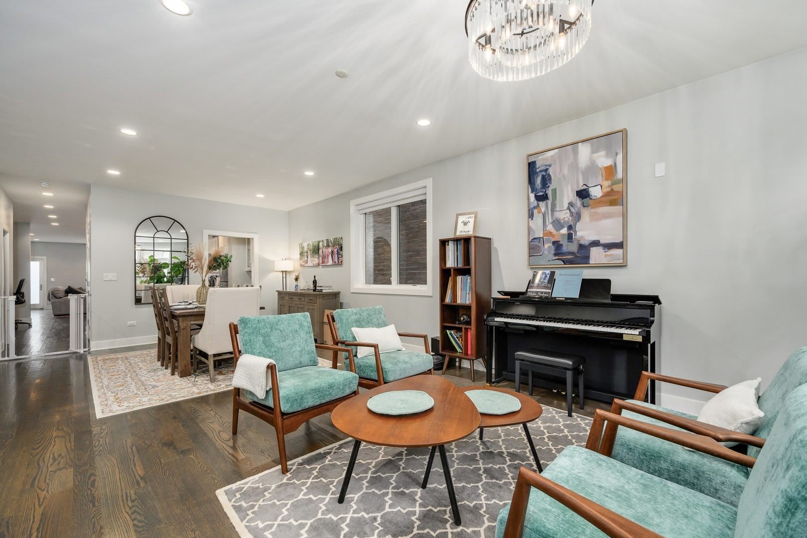 1516 W Ohio Street – photo 2