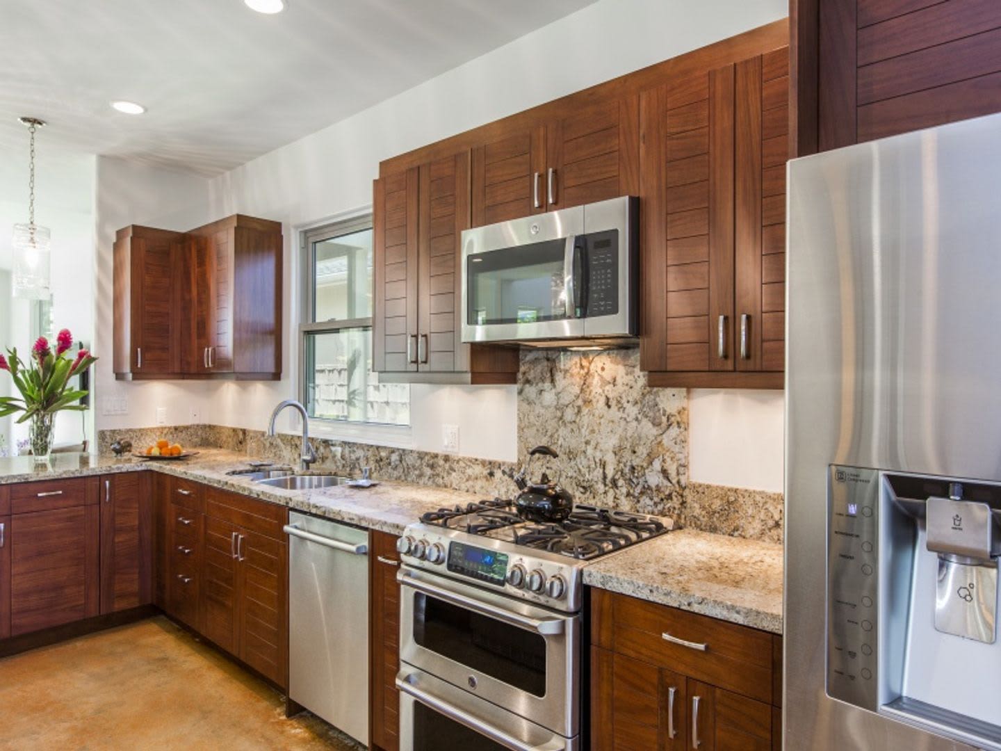 Beautiful Tropical Home Close To Beach W Pool Yard Ac Hale Nani Lanikai – photo 5