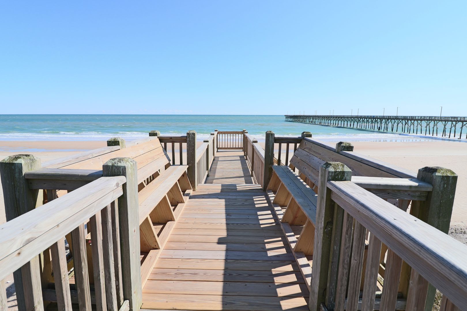 Pet Friendly Off Season Rental 4 Bedroom Oceanfront Next To North Topsail Seaview Pier Available January 2027 To April 2027 – photo 2