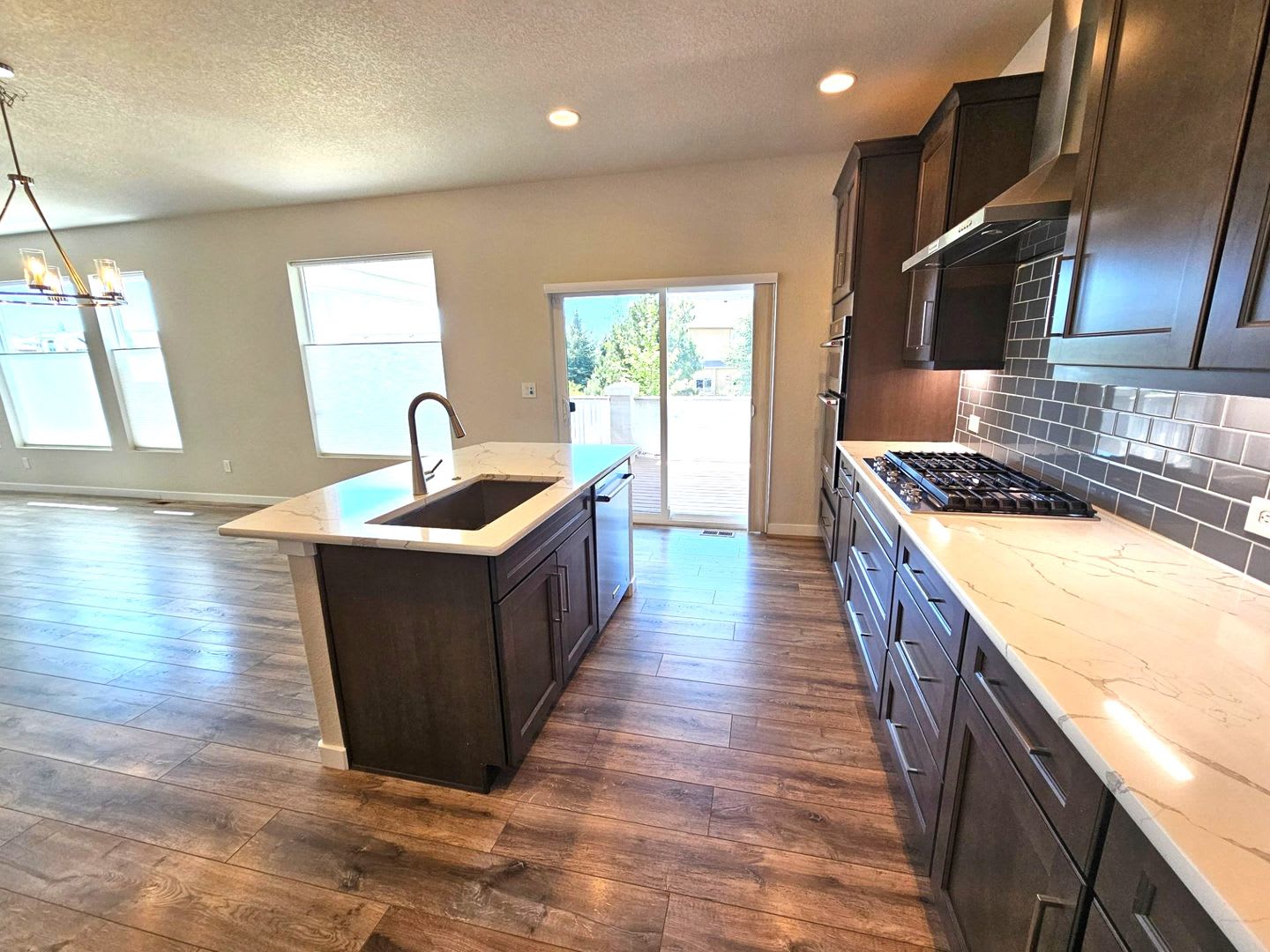 3 232 5Br 3 5Ba Beautiful Dog Friendly Home In Flying Horse – photo 4