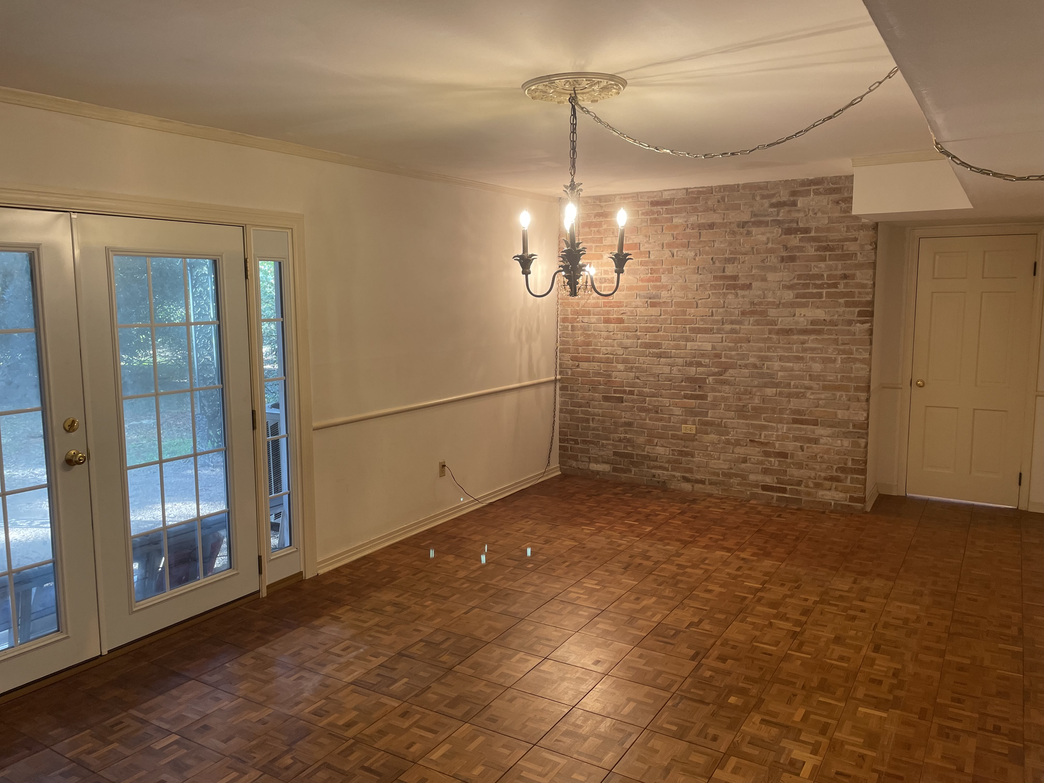 127 Perry St – photo 5
