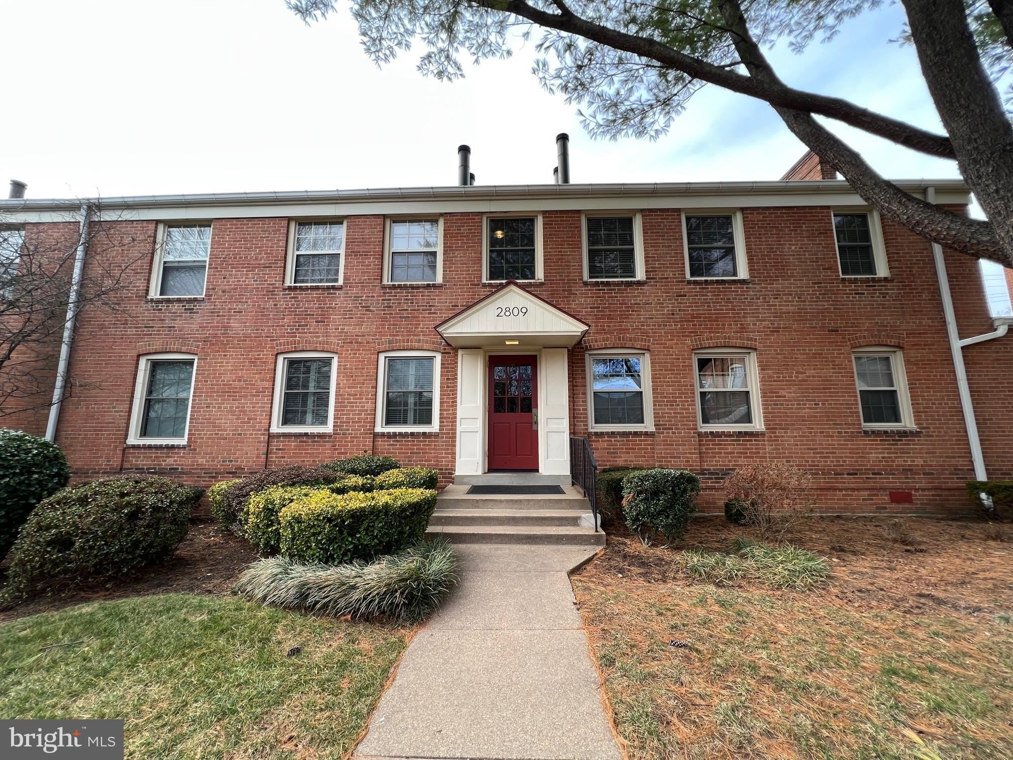 2809 Arlington Boulevard – photo 3