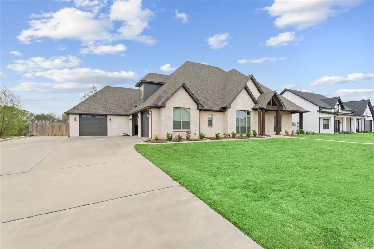 1024 Cecilia Court – photo 5