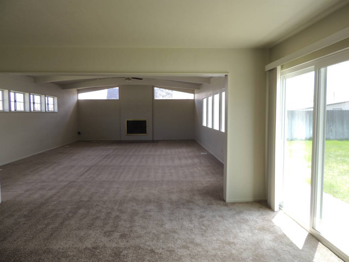 <b> Four Bedroom Stead Home<br><br> – photo 5