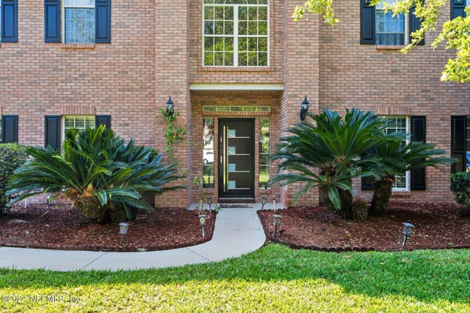 Fully Furnished Home – photo 3