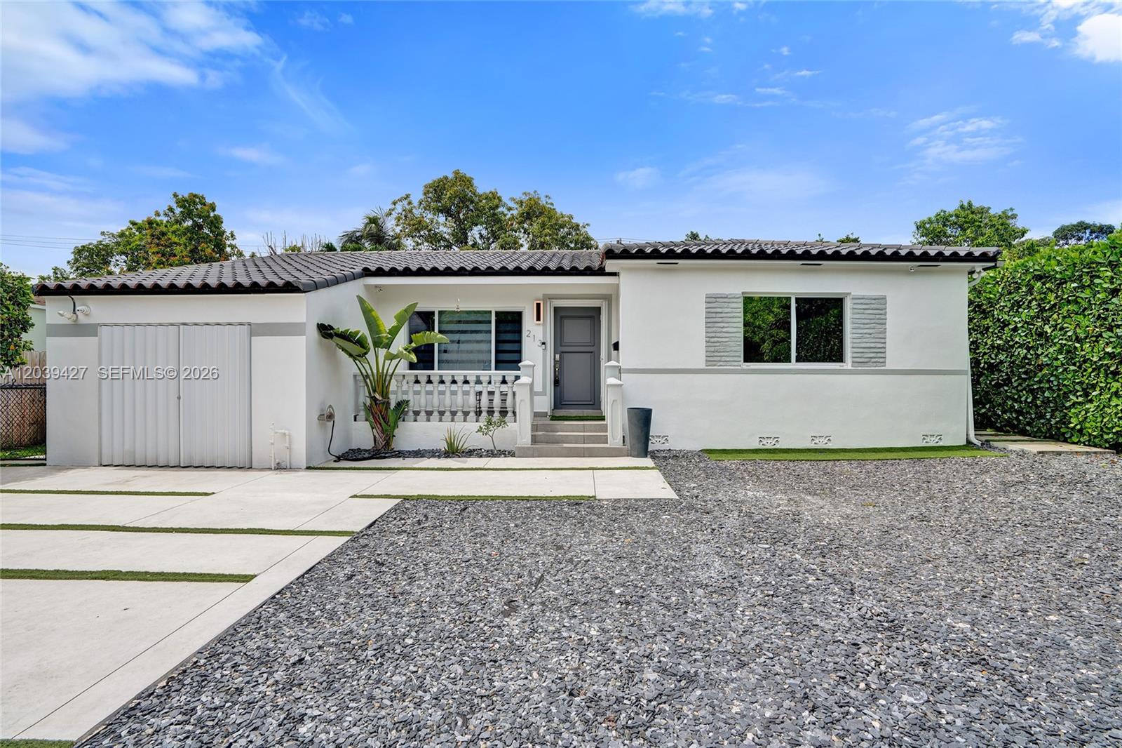 213 Northeast 43rd Street – photo 1