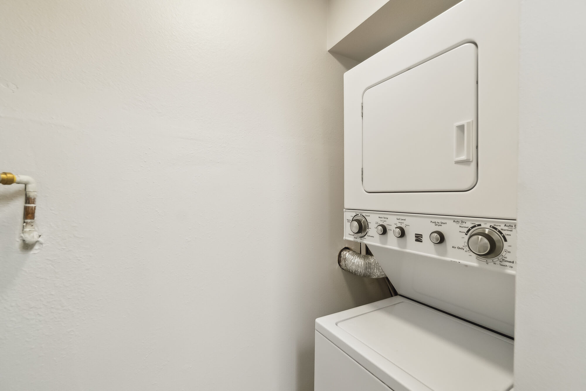 Spinnaker Apartments – photo 4
