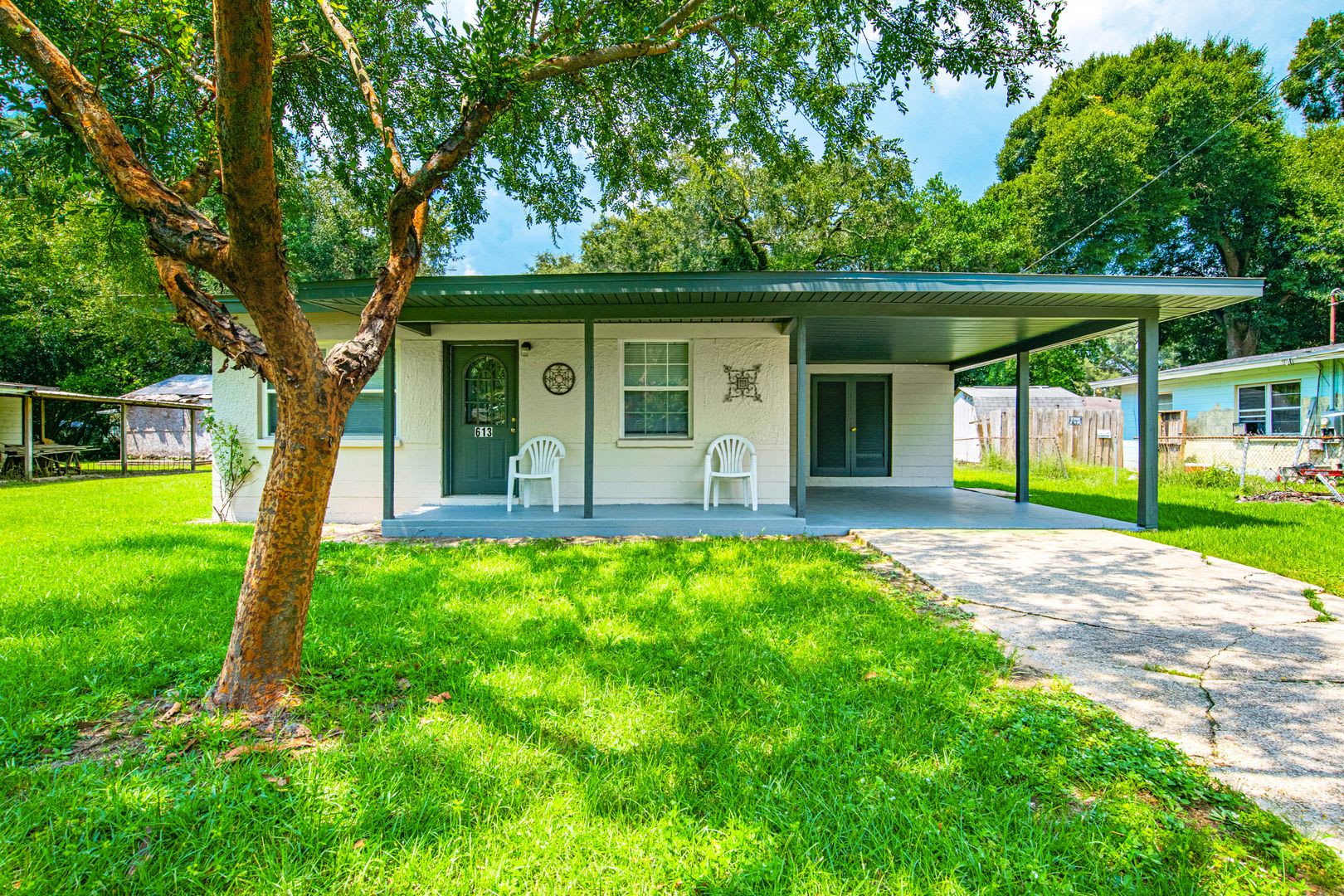 Freshly Remodeled 3 Bed Home in West Pensacola – photo 3