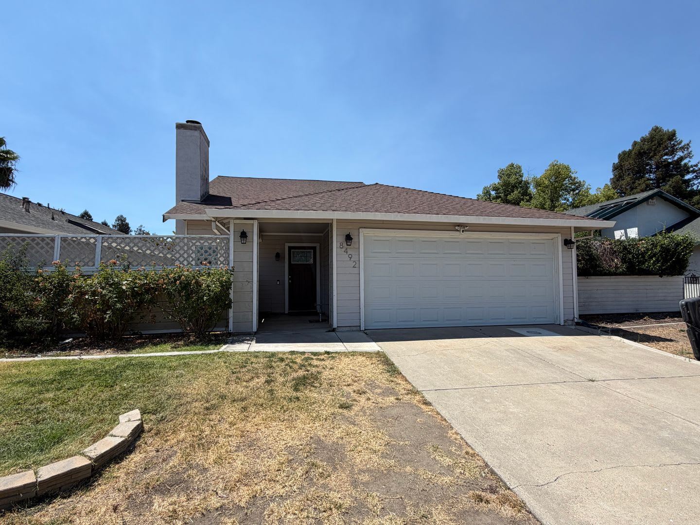3 Bedroom / 2 Bathroom – photo 2