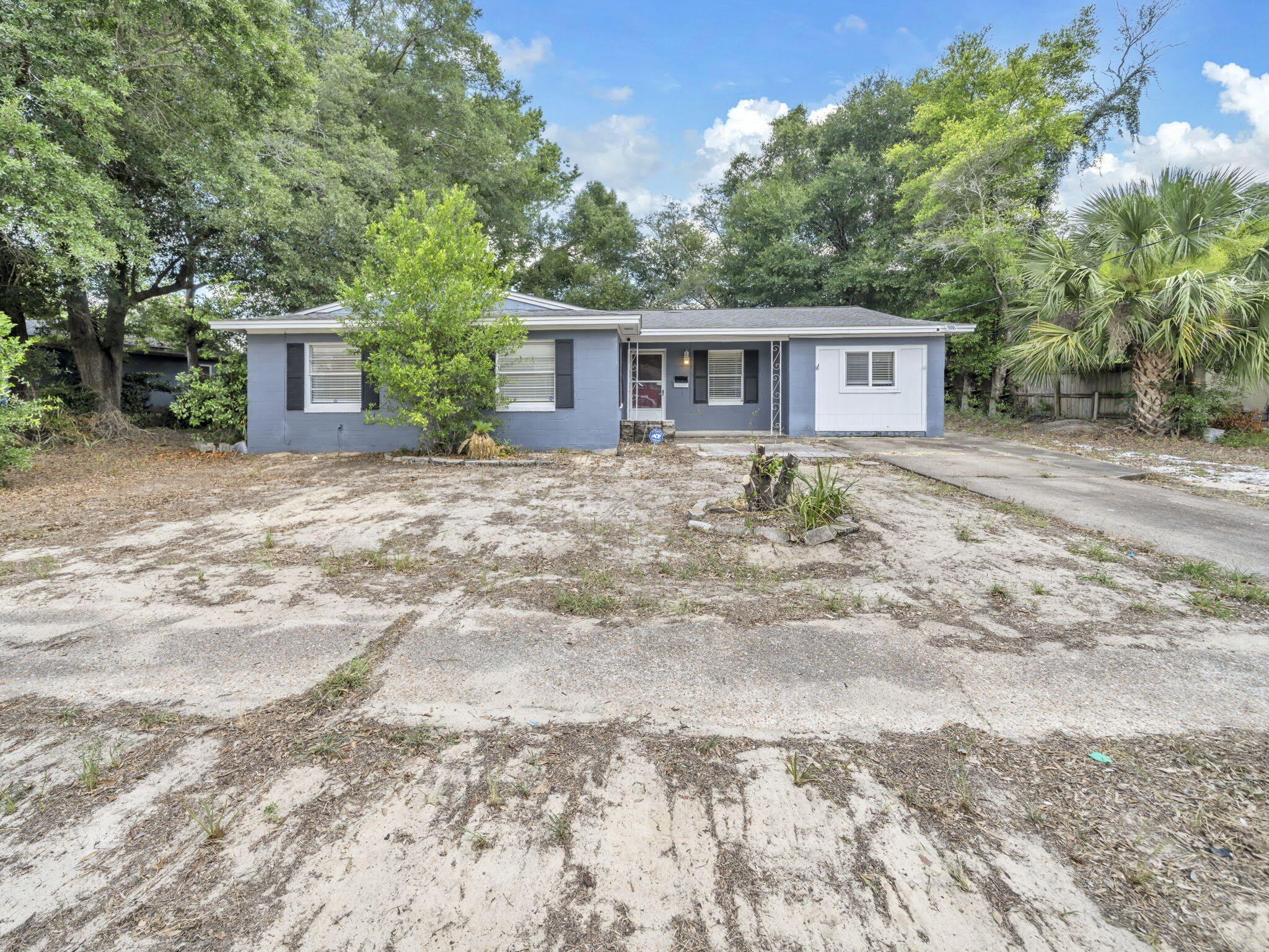 627 Ferretti Avenue – photo 1