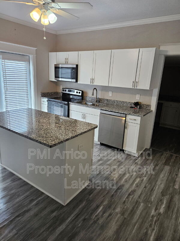 315 West Hancock Street – photo 5