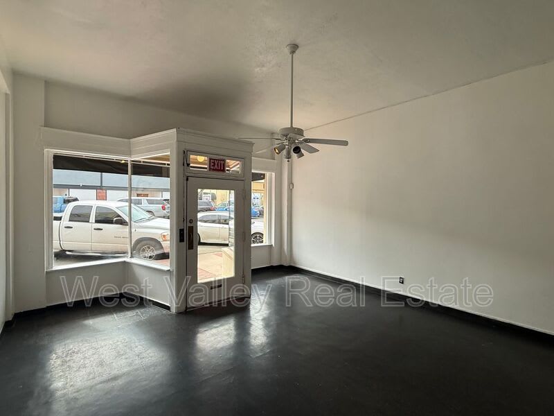 520 Center Street – photo 3