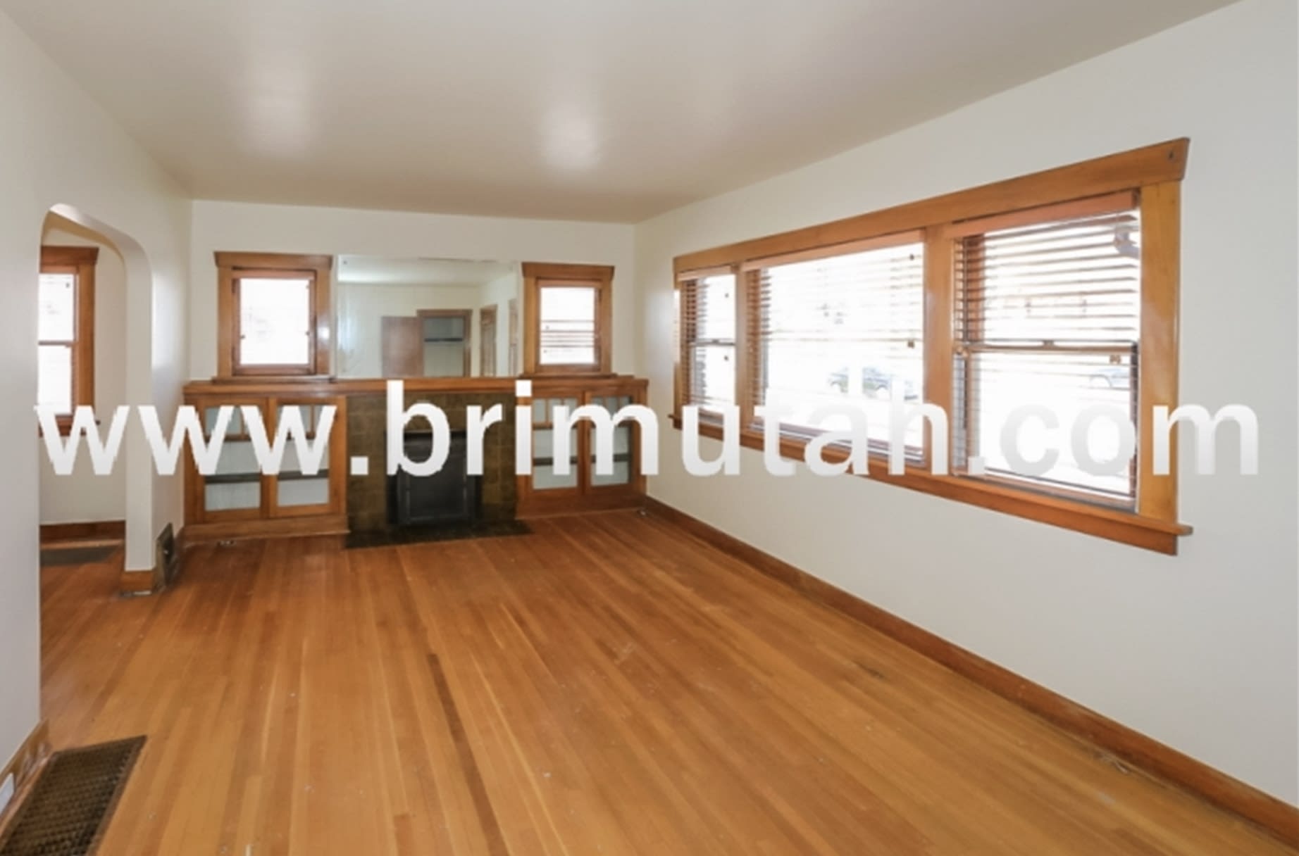 462 South 1100 E – photo 2
