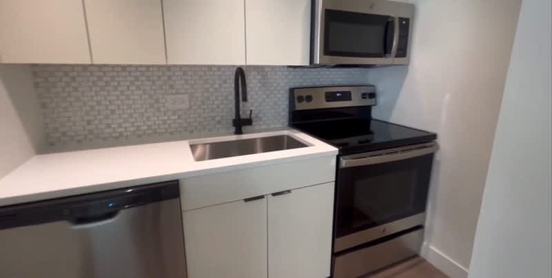 14 W chestnut – photo 3