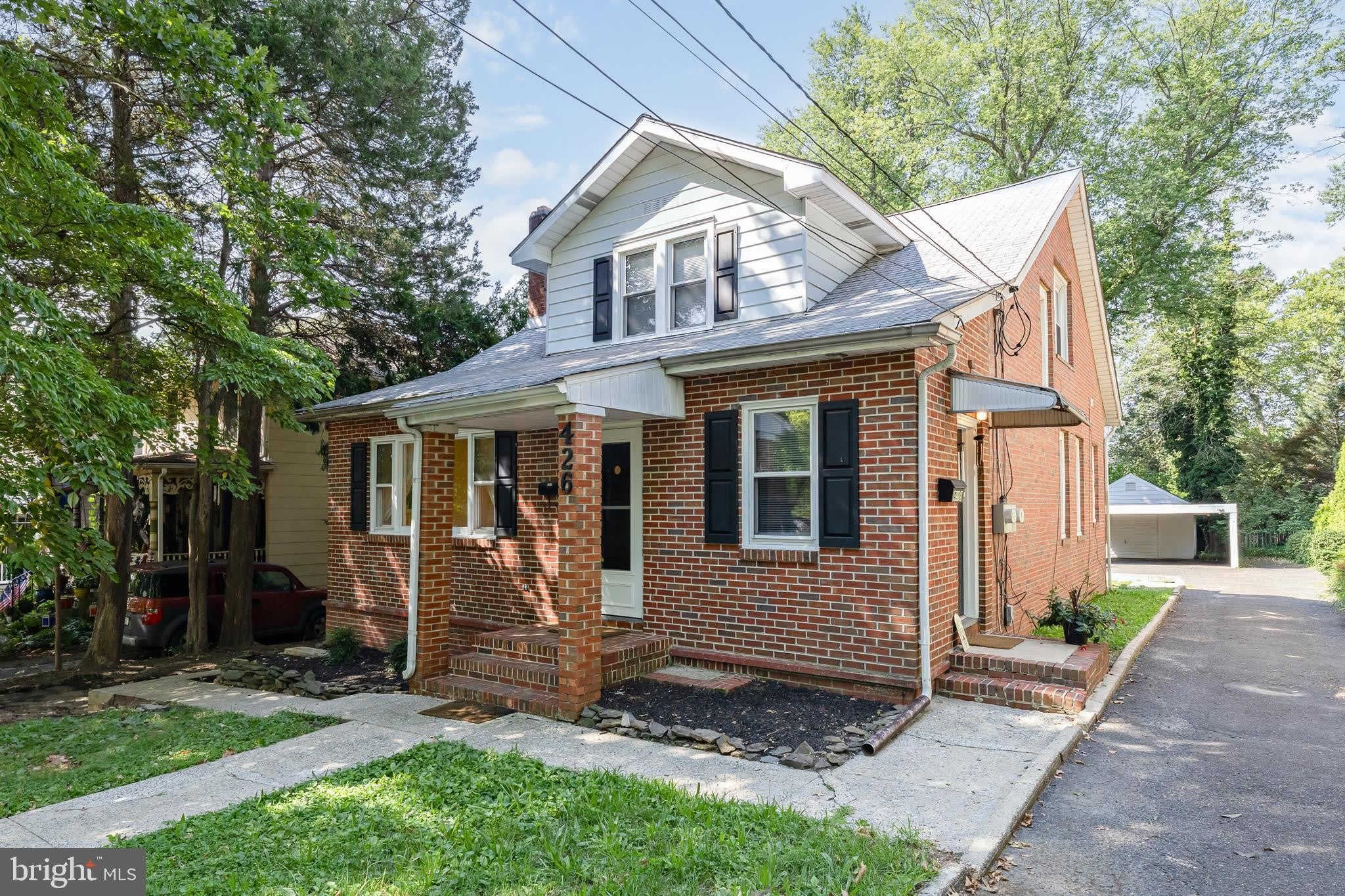 426 4Th Avenue – photo 3