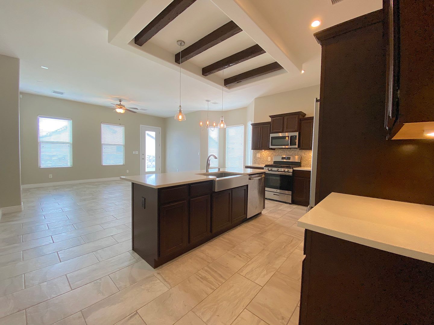 East El Paso 4bed/2Bath Refrig A/C! – photo 5