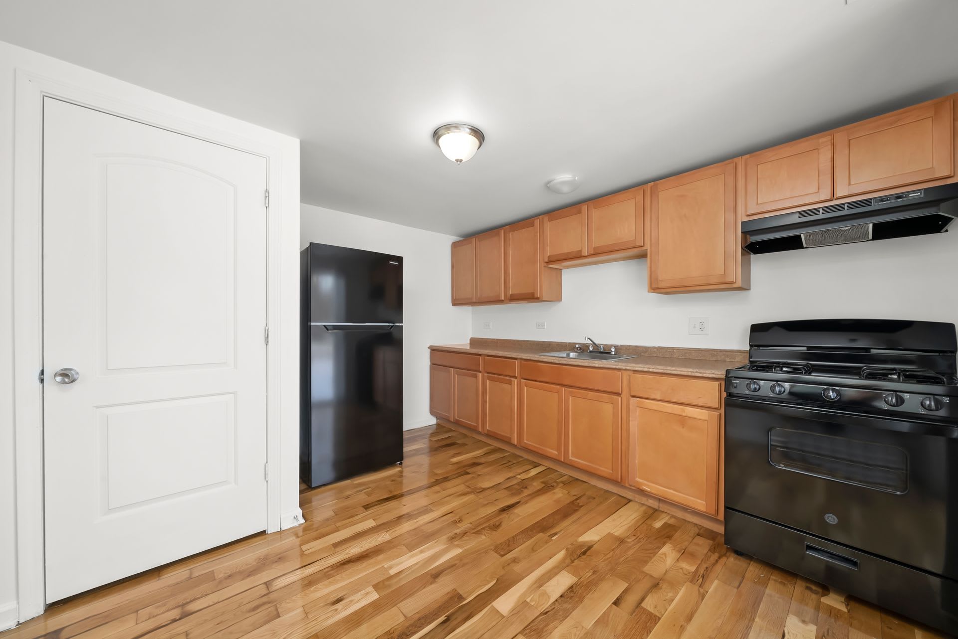 1317 West 82Nd Street 1 – photo 3