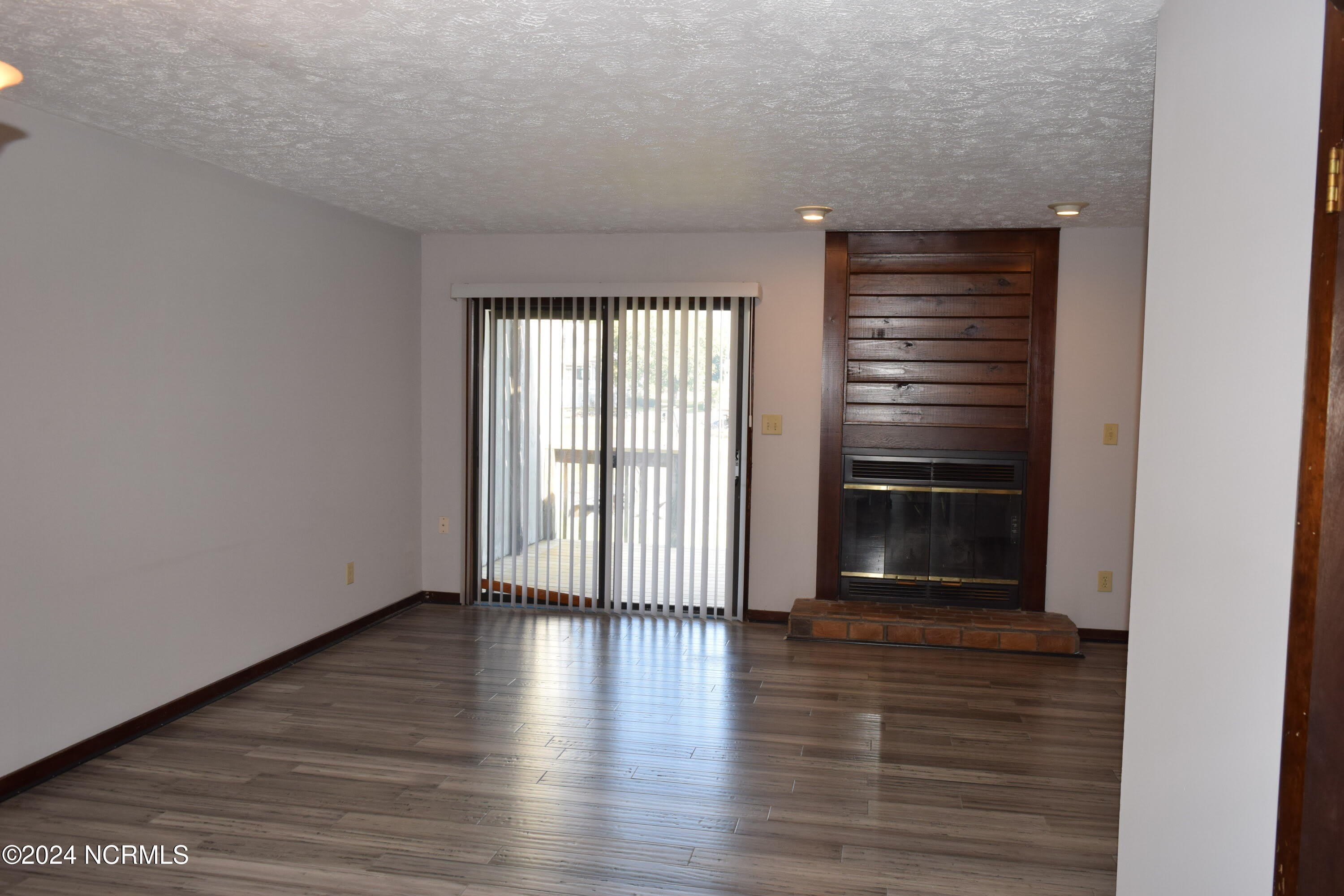 115 Mallard Cove – photo 2