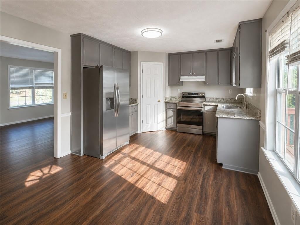 2657 Amberly Glen Drive – photo 3