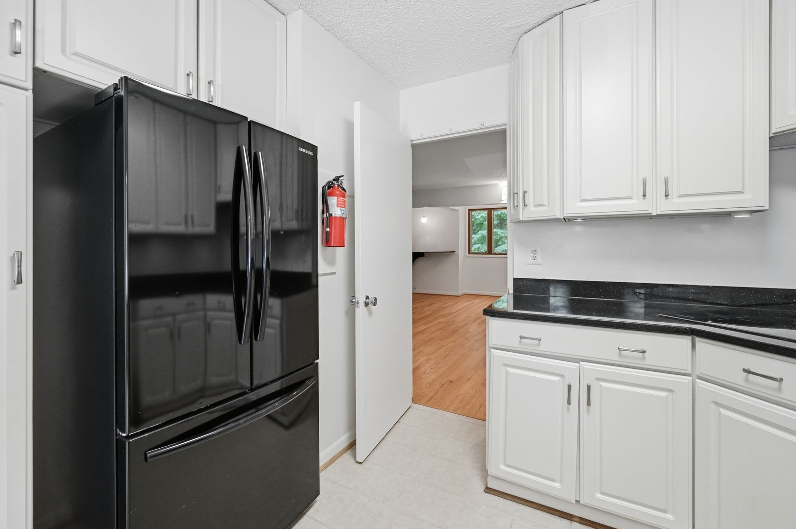 4Br 2 Full 2 Half Bath Townhome In Reston – photo 5