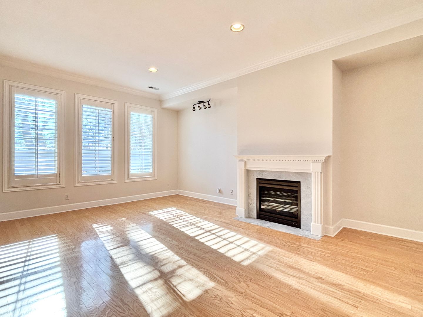 Beautiful & Private Millcreek Townhome! – photo 3