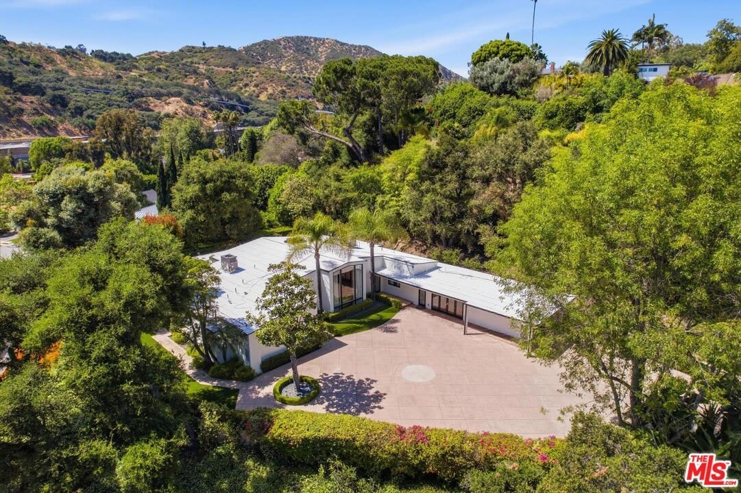 999 Casiano Rd – photo 5