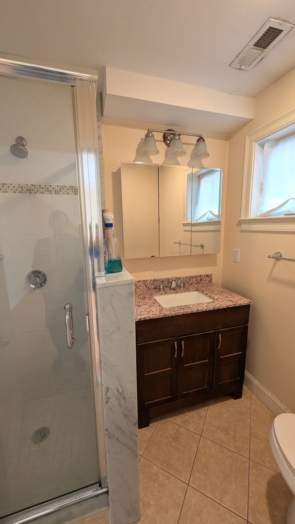 Spacious Townhouse 4 Bed 3 5 Bath Unit In Brighton With Garage Parking – photo 4