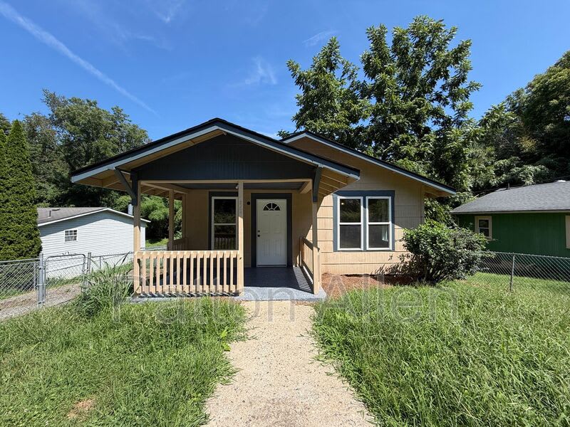 152 Ardmore Street – photo 2