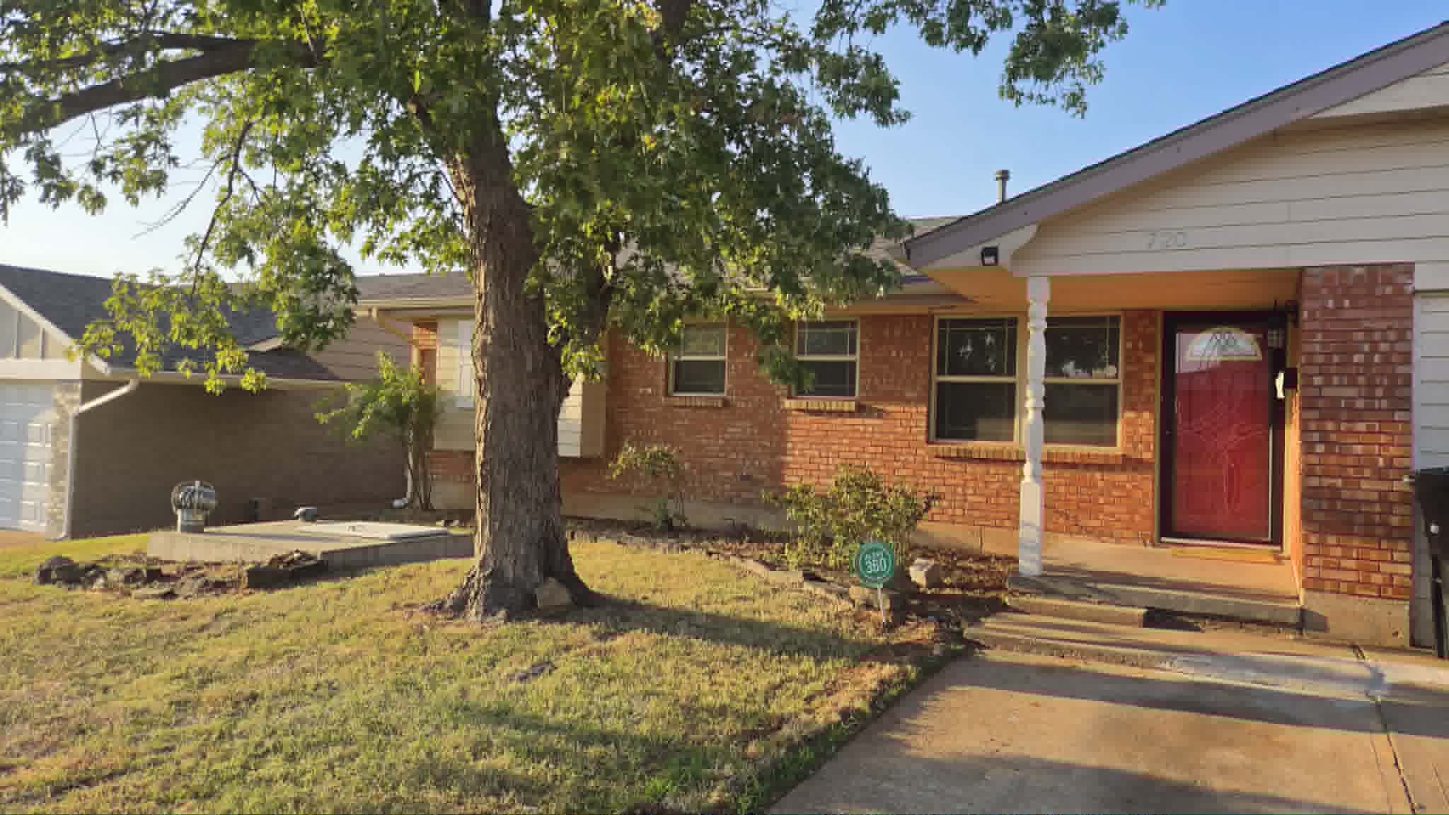 720 Southwest 1st Street – photo 2