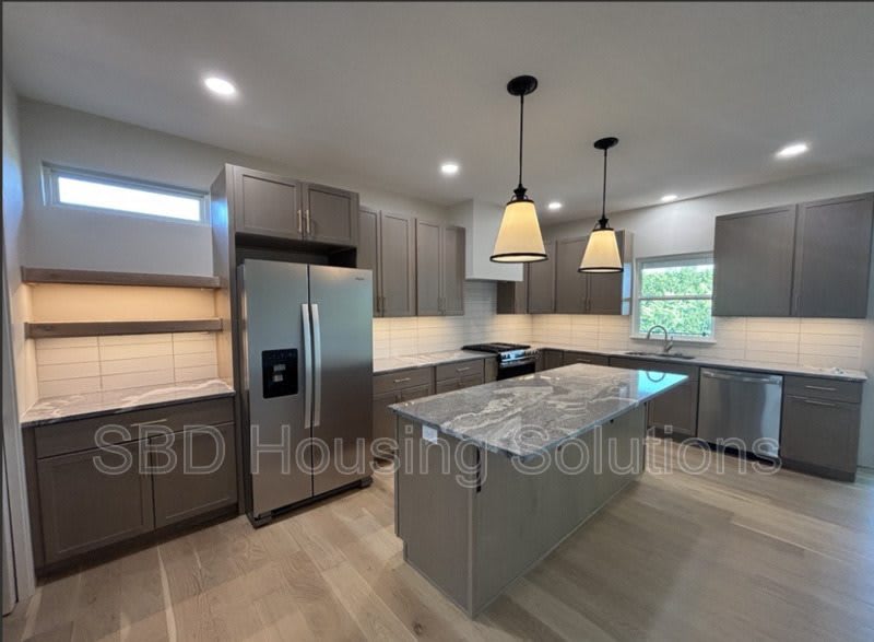 1416 NE Ernest Way – photo 4