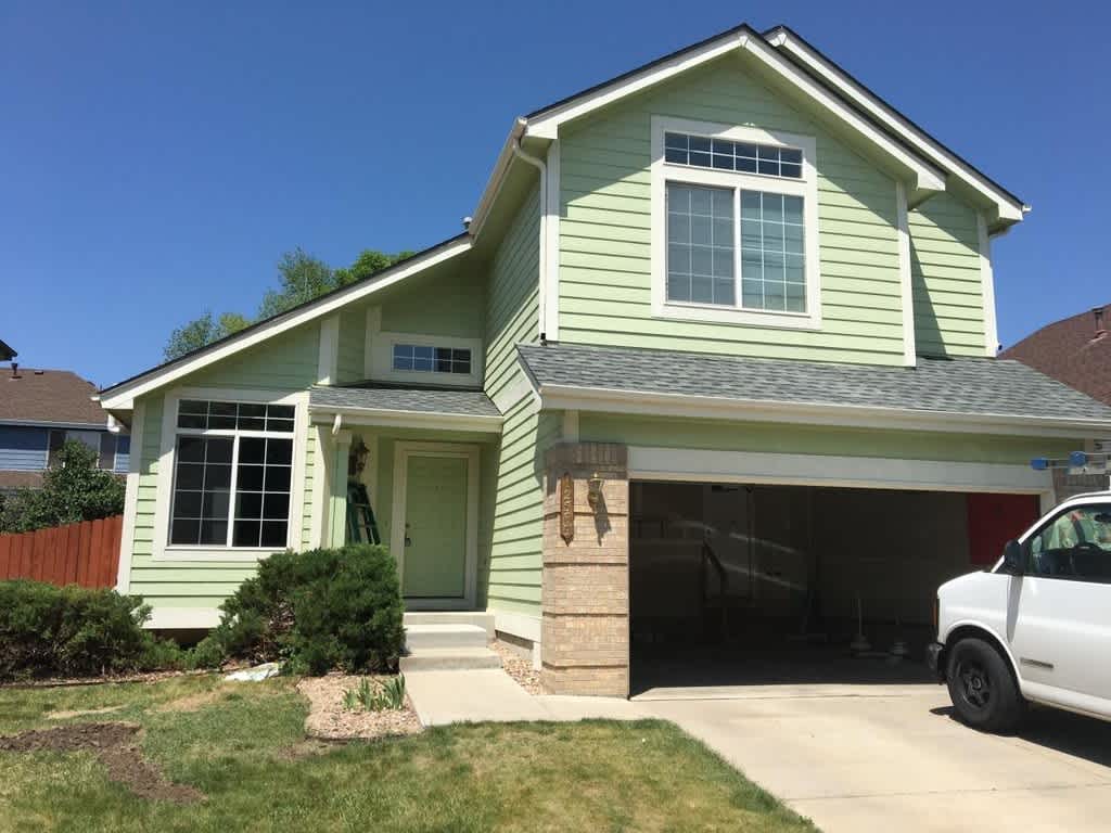 Great 3BR 2.5BA w/ Finished Basement! Excellent Location! – photo 2