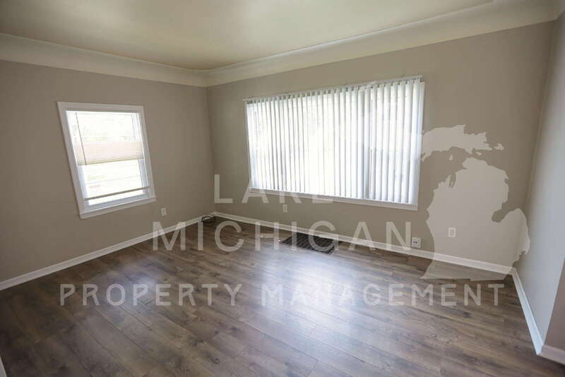 841 Capen Street Northeast – photo 5