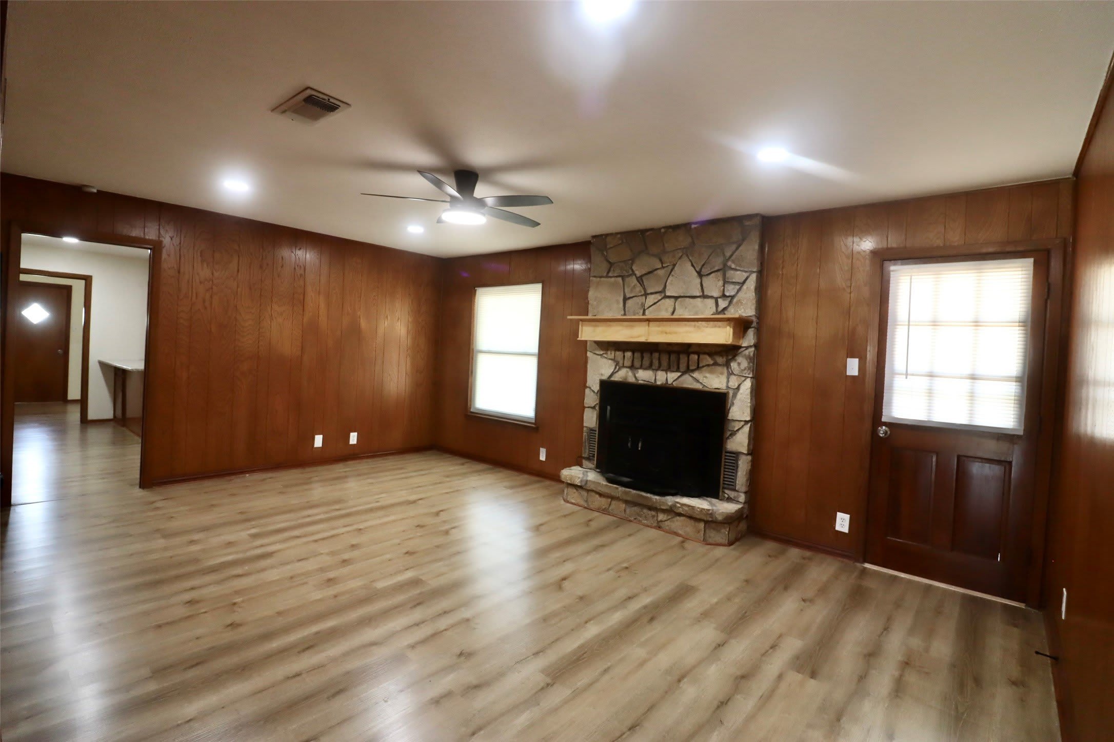 7691 Fm-1189 – photo 3