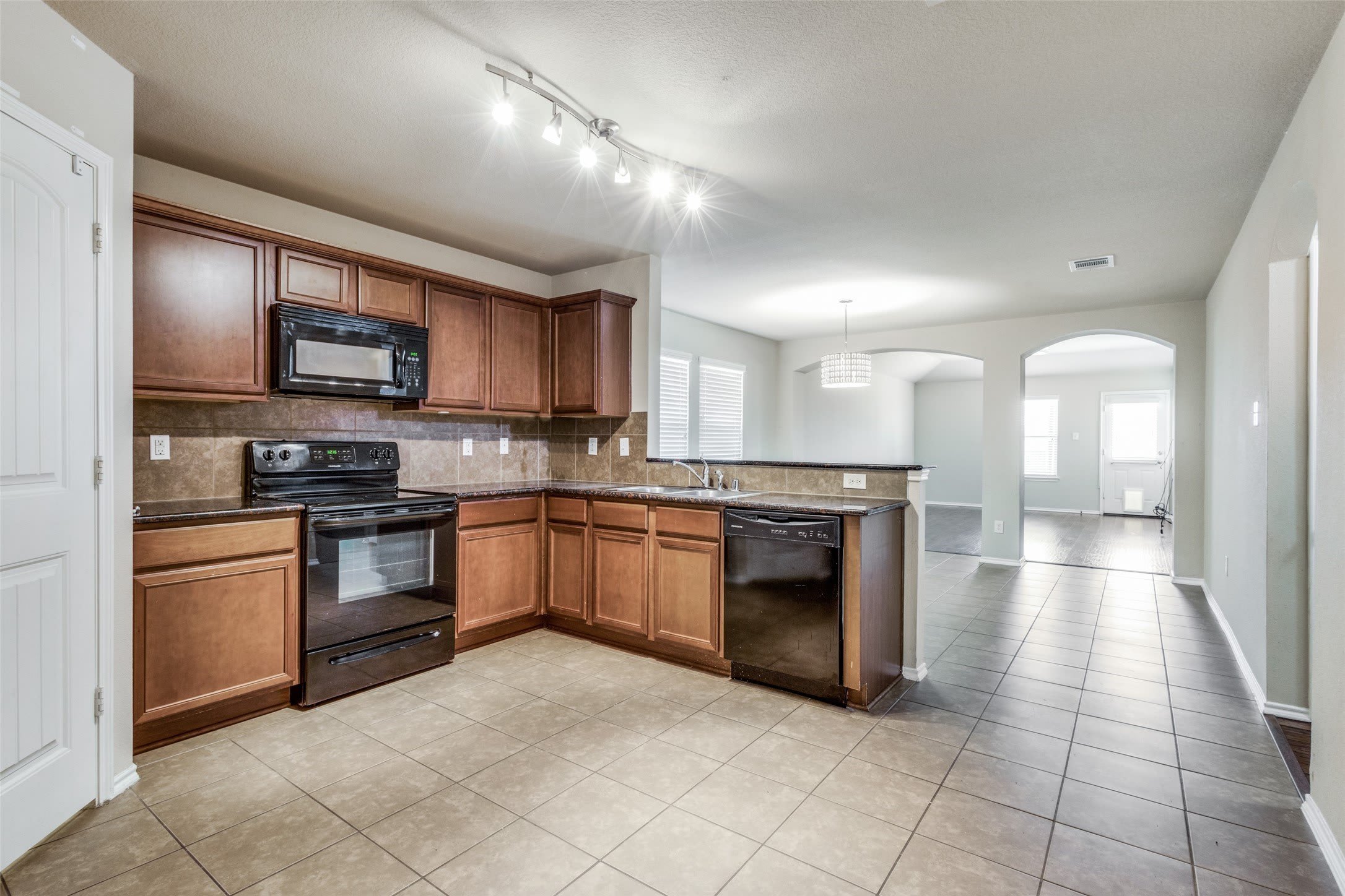 1101 Rainer Drive – photo 4