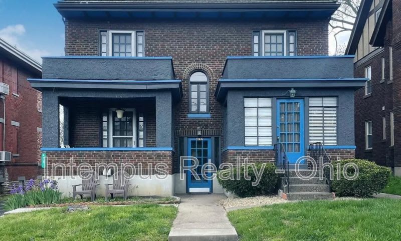 4237 Vine St – photo 1
