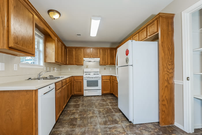 1826 Auburn Hills Drive – photo 5