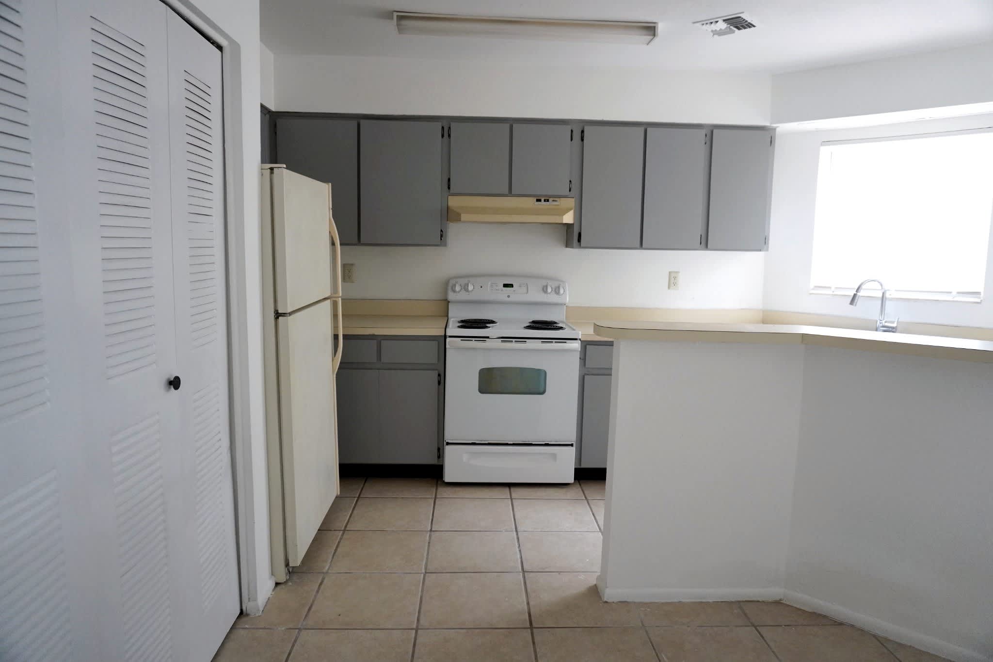 3640 Meriden Avenue – photo 4
