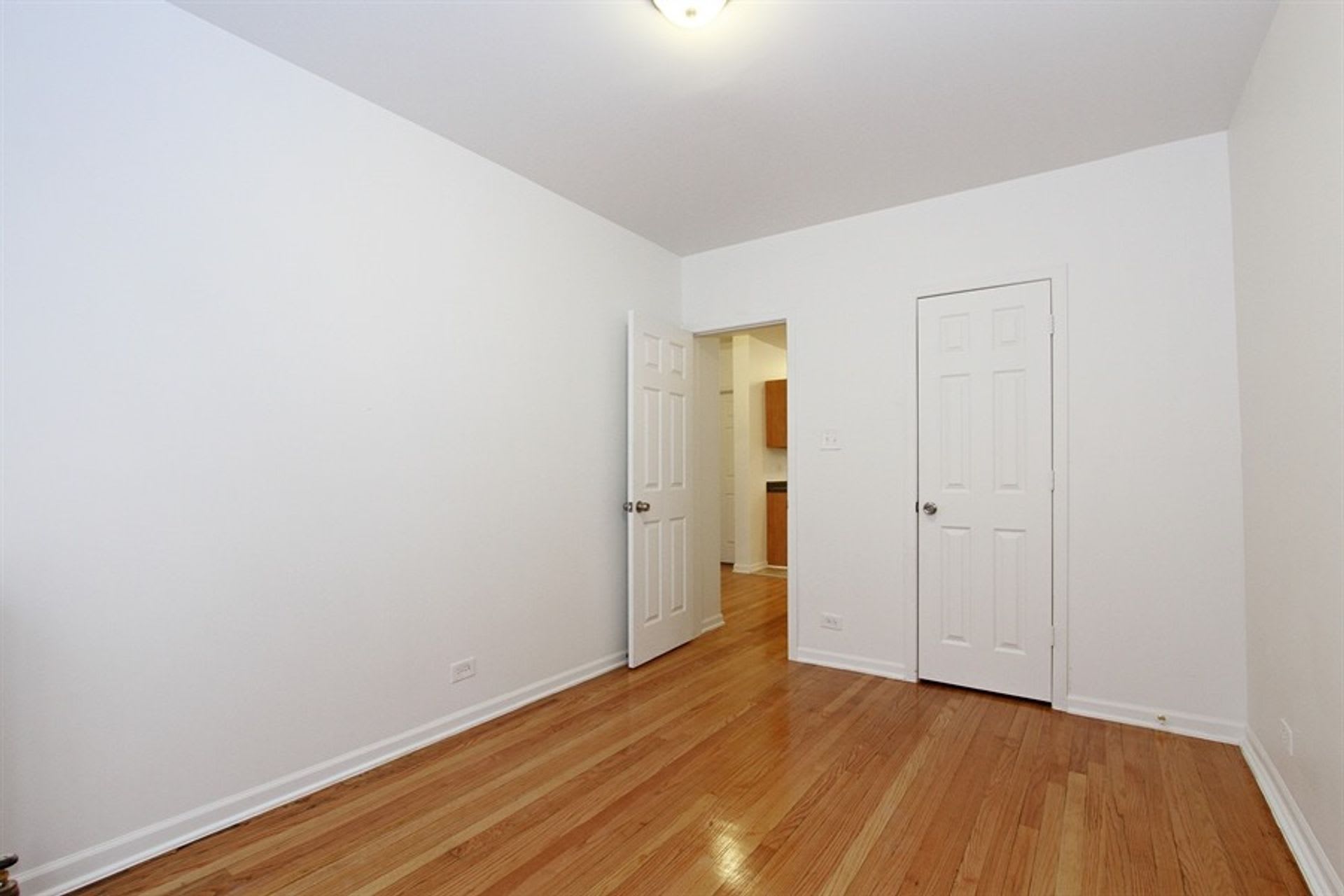 7653 S Loomis Blvd – photo 5