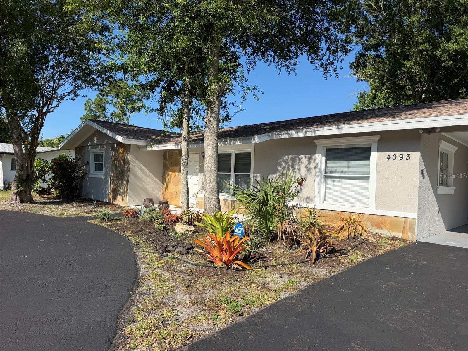 4093 Drance Street – photo 3