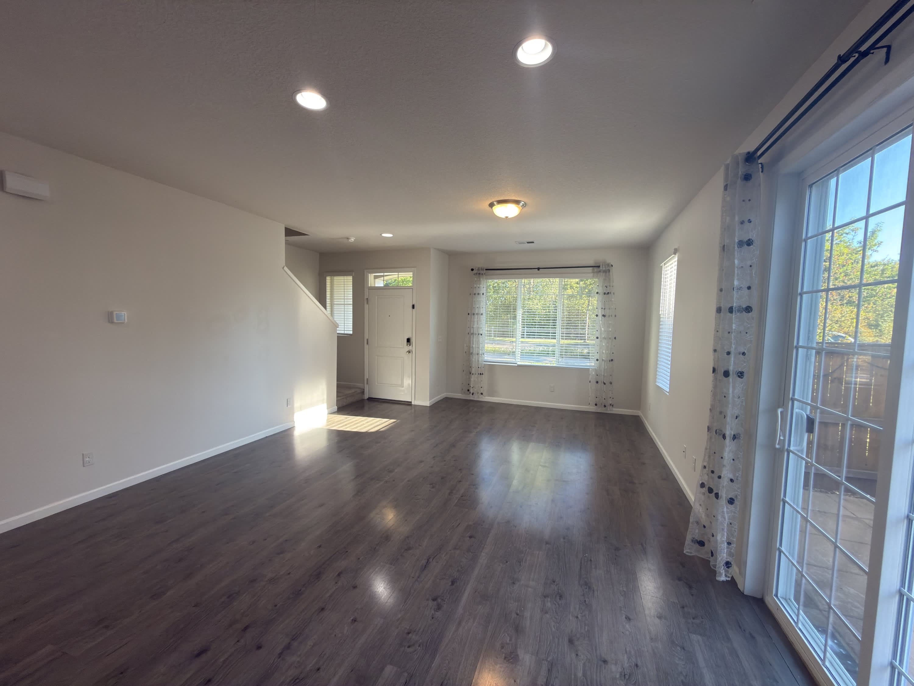 16443 NW Ernst Street – photo 4