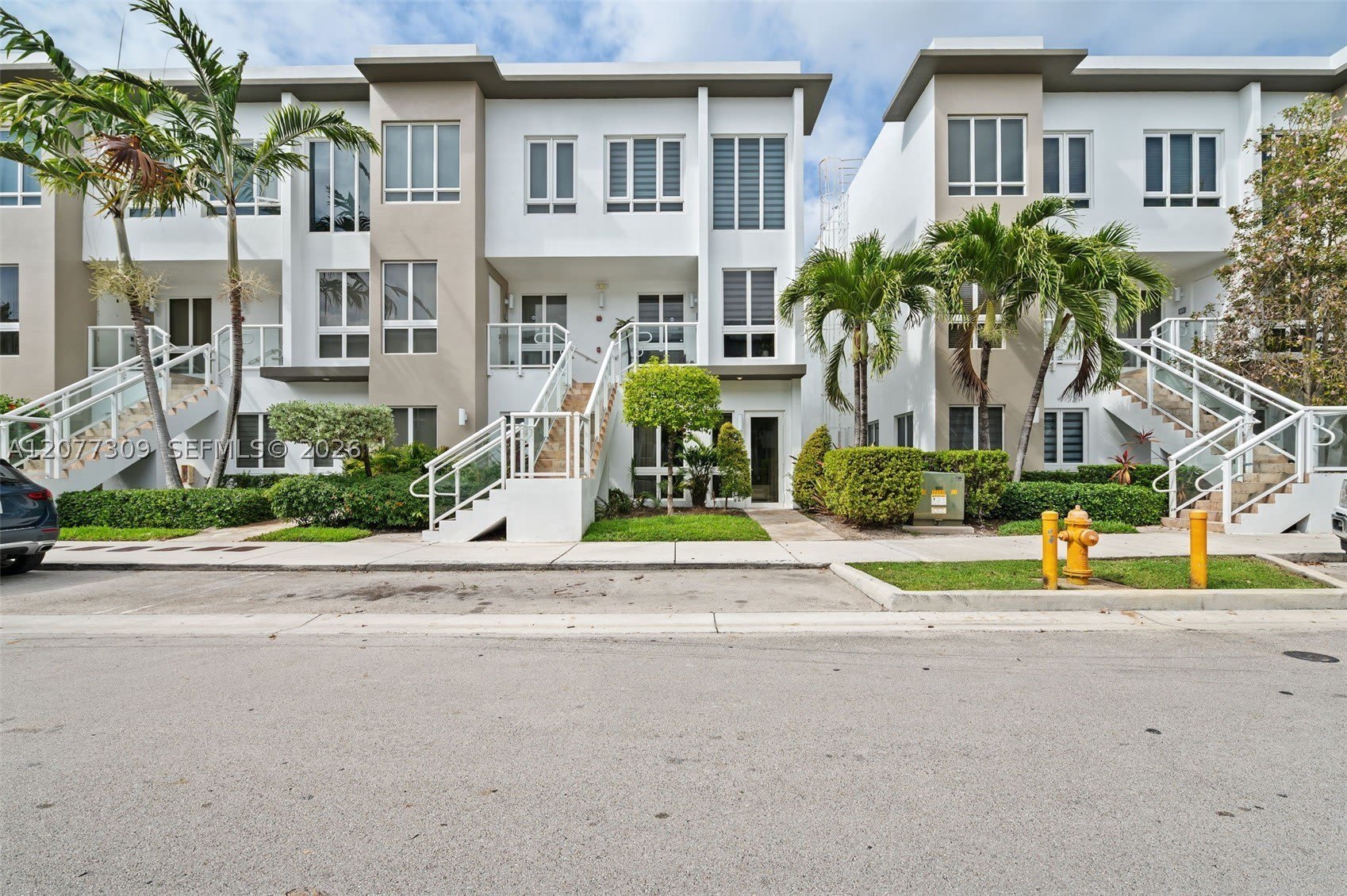 10305 NW 63rd Ter – photo 1