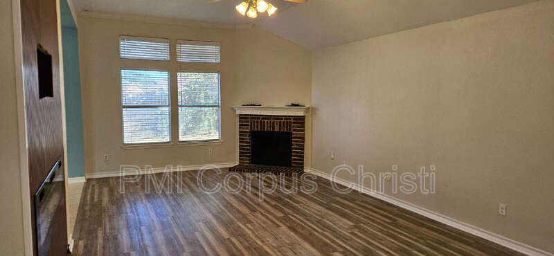 7806 Jim Wells Drive – photo 5