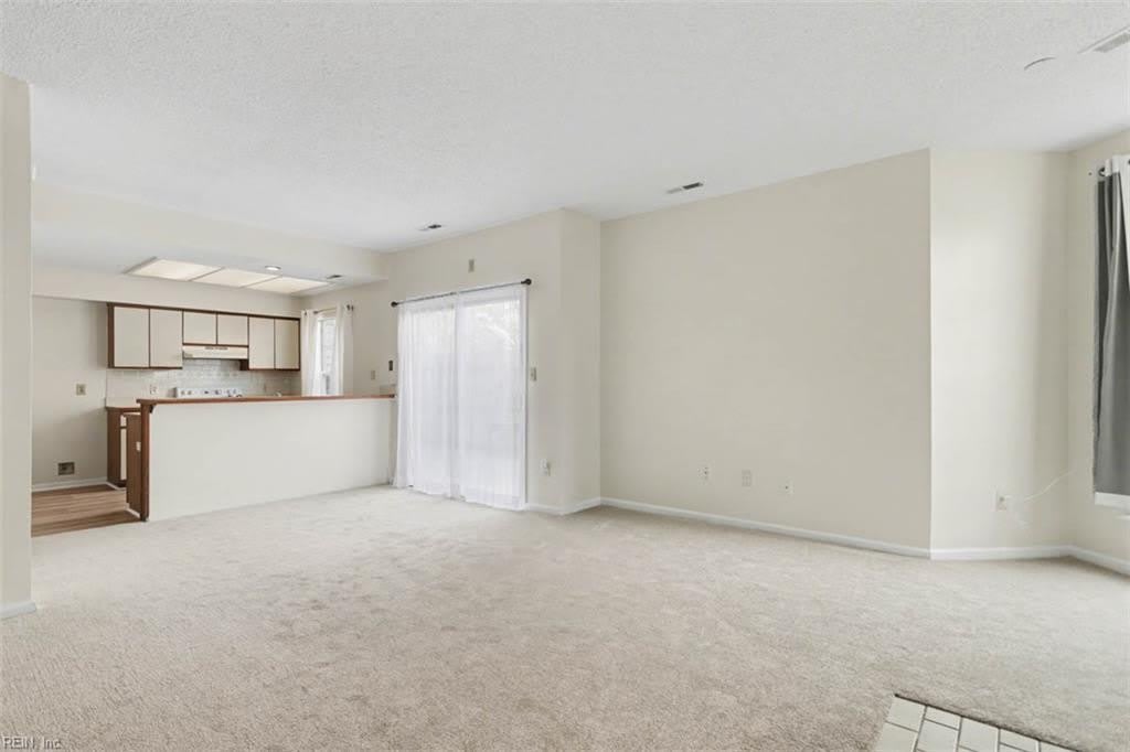 4658 Georgetown Place – photo 2