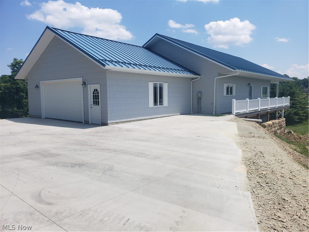 56269 Lakeview Drive – photo 3