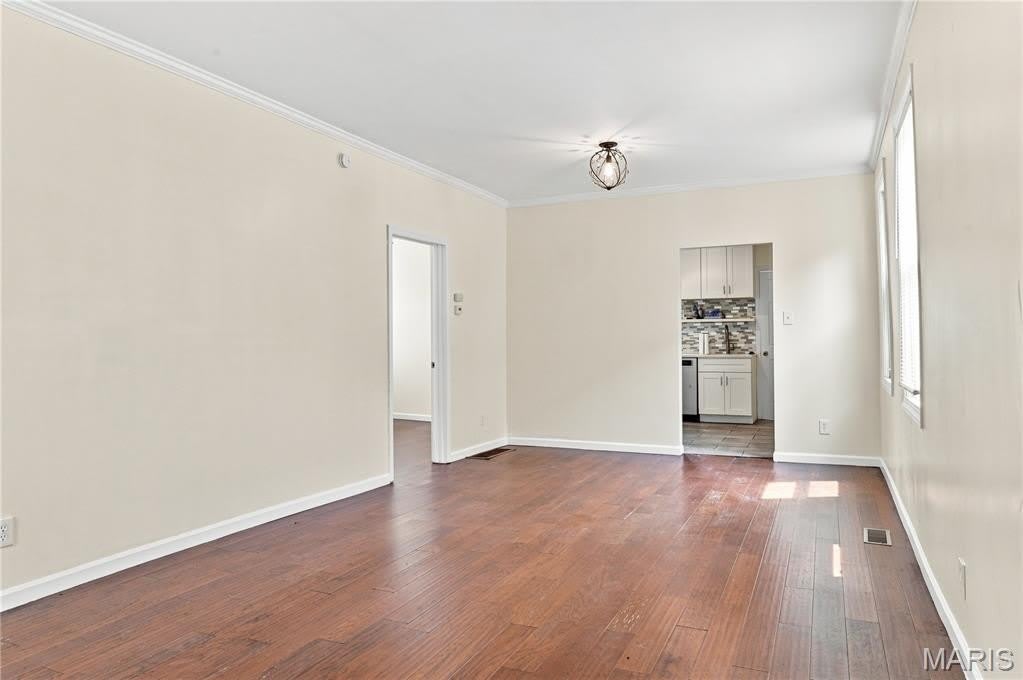 5446 Christy Avenue – photo 3