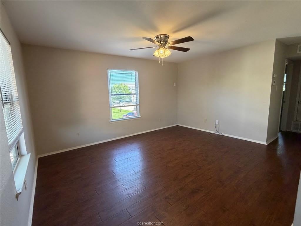 802 Navidad Street – photo 2