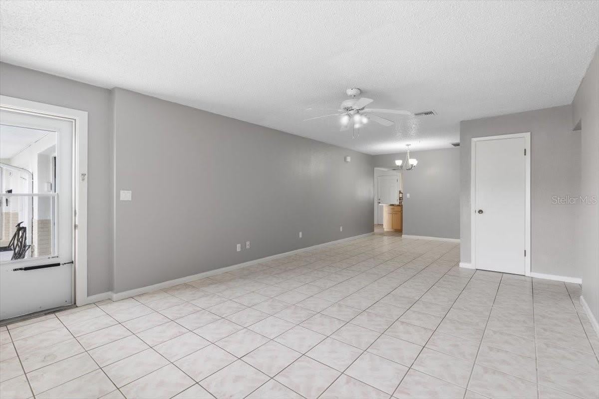 5320 BUTTONWOOD Drive – photo 3