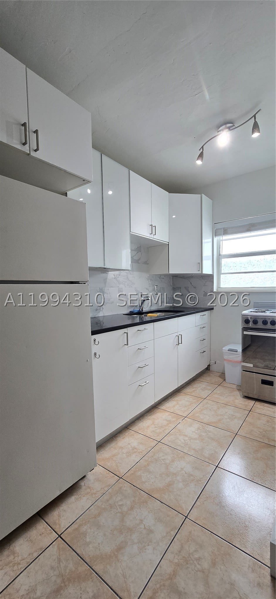 620 76th St – photo 2