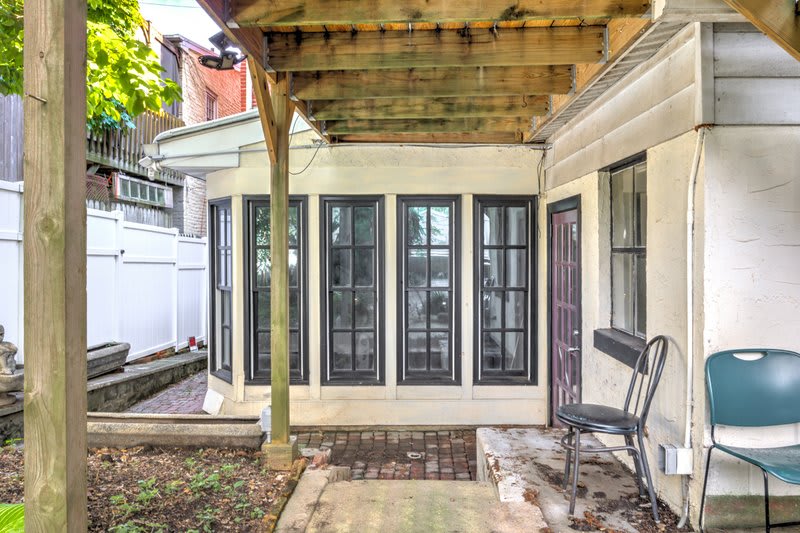 121 East Chestnut Street – photo 3